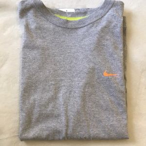 Nike short sleeve tee